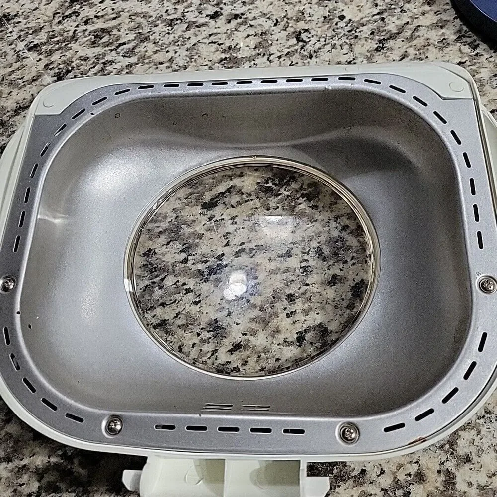 Toastmaster Bread Maker Model TBR15 Replacement Part Lid‎ Only!